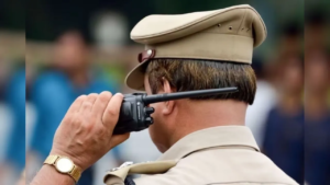 CG में खौफनाक वारदात: 22 साल की युवती का चाकू की नोक पर अपहरण, हाथ बांधकर खाट के नीचे छिपाया; परिजनों की सूझबूझ से बची जान