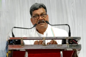 स्मार्ट मीटर पर कांग्रेस का बड़ा वार! महंत का CM साय को पत्र, बोले- बंद घर में भी बढ़ रही यूनिट, 2 से 4 गुना आया बिल