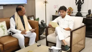 छत्तीसगढ़ में बढ़ेगी मोबाइल कनेक्टिविटी, CM साय ने केंद्रीय संचार मंत्री ज्योतिरादित्य सिंधिया से की 2,305 टावरों की मांग