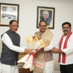 बस्तर में ‘अरुणाचल मॉडल’ पर बनेगी सड़कें: सीएम विष्णुदेव साय ने दिल्ली में केंद्रीय मंत्री शिवराज सिंह चौहान से की मुलाकात, मिला बड़ा आश्वासन