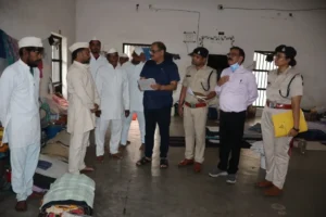 Bilaspur Central Jail: डीजी जेल हिमांशु गुप्ता ने ली कैदियों की अंग्रेजी की क्लास, केंद्रीय जेल को मिली कई नई सुविधाओं की सौगात