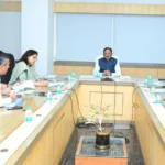 CM साय की अफसरों को दो टूक: योजनाओं में लापरवाही बर्दाश्त नहीं, सीमांकन मामलों पर जताई नाराजगी, अब हर महीने होगी ‘पारस पोर्टल’ से समीक्षा