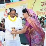 मेरी सगी बहन नहीं…आज माधुरी जी ने वह कमी पूरी कर दी: राखी बंधवाकर भावुक हुए मुख्यमंत्री विष्णु देव साय