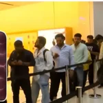 iPhone 18 की सेल शुरू! Apple Store के बाहर रात से लगी कतारें, कीमत 3.29 लाख तक